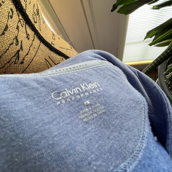 Calvin Klein Pullover! - Picture 6 of 6